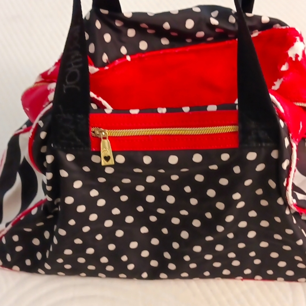 Betsey Johnson luggage weekend tote